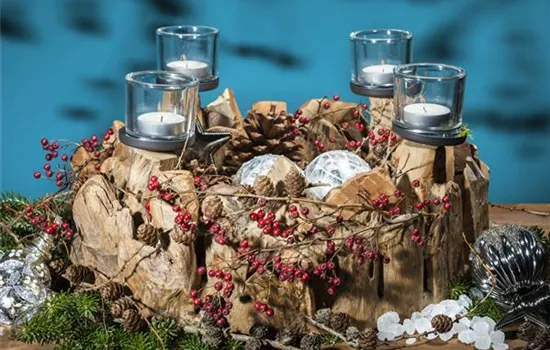 Bald ist erster Advent – und hier kommen die Kränze von klassisch bis extravagant Bald ist erster Advent – und hier kommen die Kränze von klassisch bis extravagant